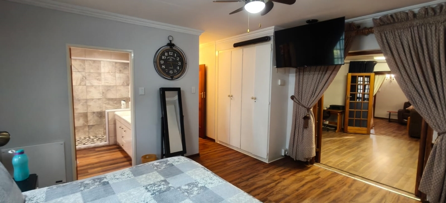 3 Bedroom Property for Sale in Protea Park North West